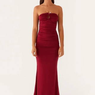 Elegant Mermaid Strapless Prom Gown | Luxury Evening Dress