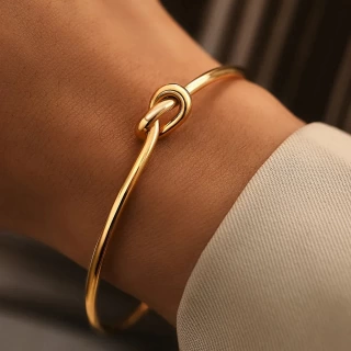 Timeless Twist Steel Bracelet – Elegant, Durable & Modern Jewelry