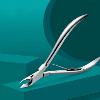 Professional Stainless Steel Cuticle Nipper – Sharp, Durable & Rust-Resistant Nail Tool