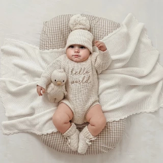 Newborn "Hello World" Knitted Romper with Matching Hat – Soft & Cozy Baby Outfit (0–1 Month)